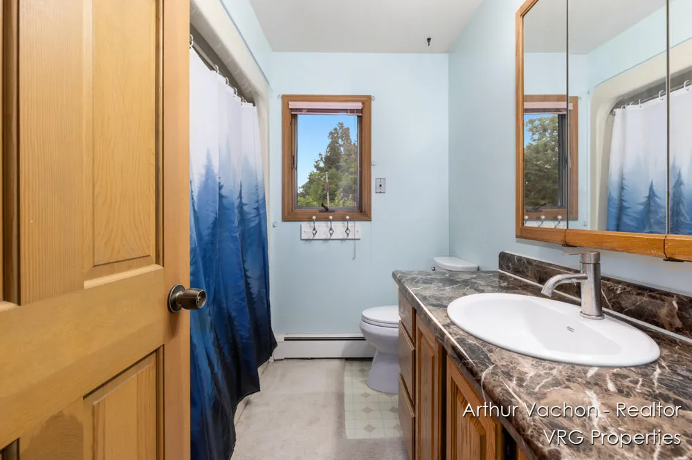 331 Conkey Drive Fenwick City, MI 48834