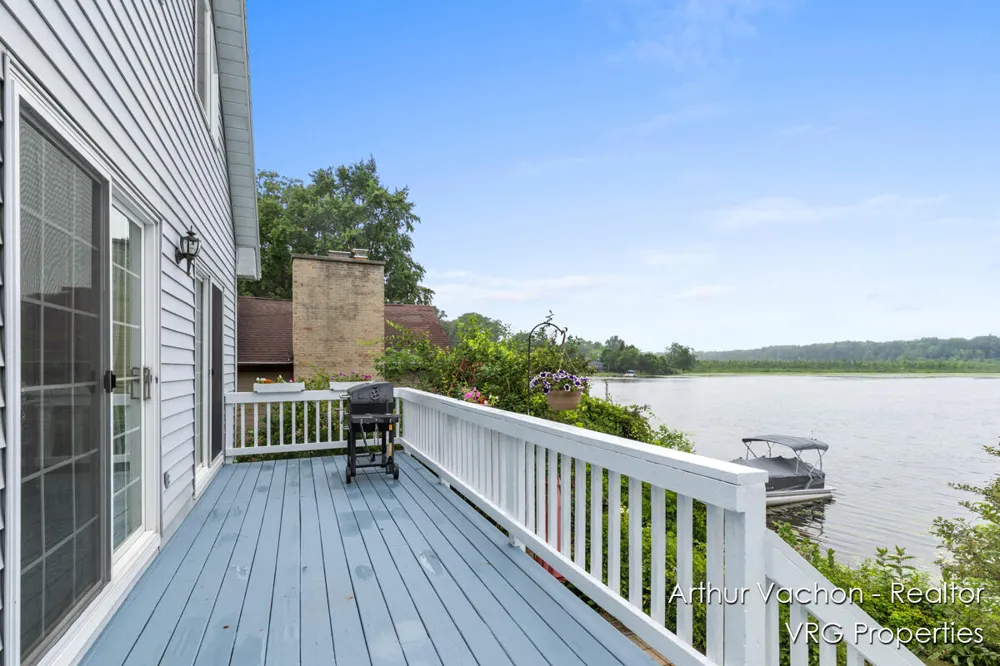 331 Conkey Drive Fenwick City, MI 48834