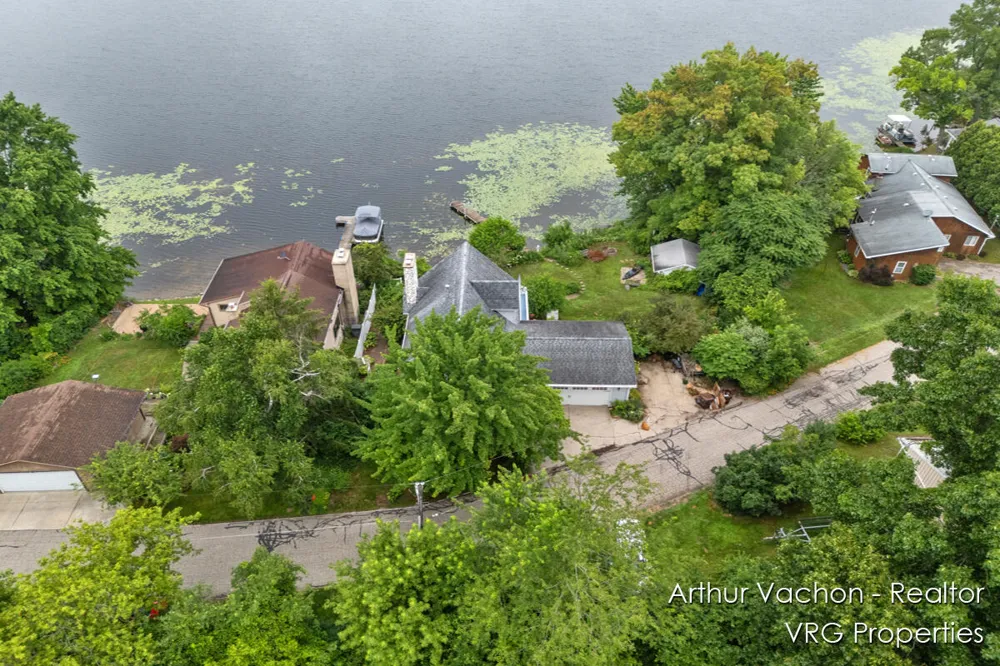 331 Conkey Drive Fenwick City, MI 48834