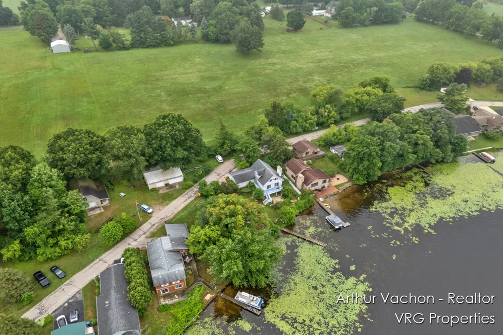 331 Conkey Drive Fenwick City, MI 48834