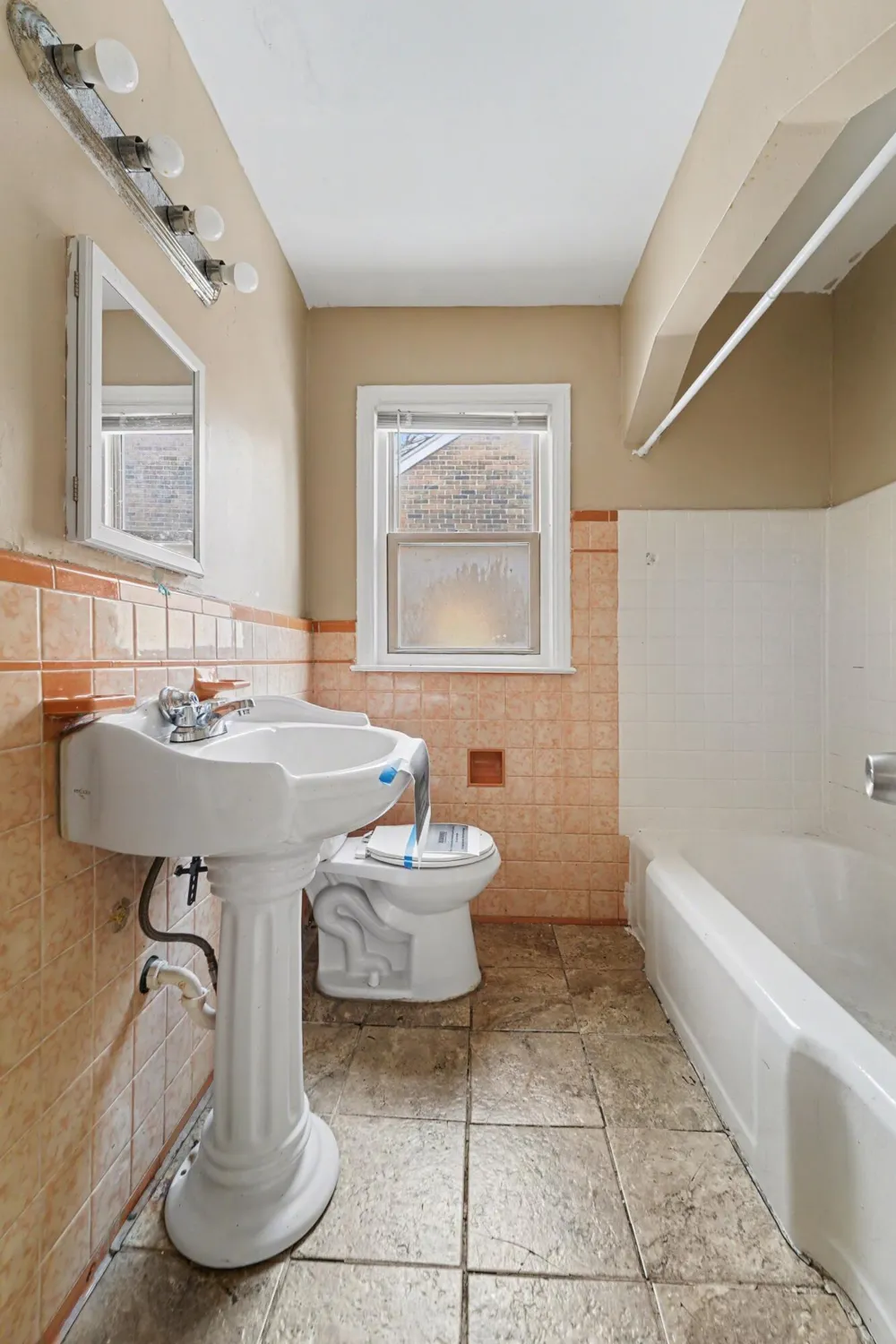 12511 Riad Street Detroit, MI 48224