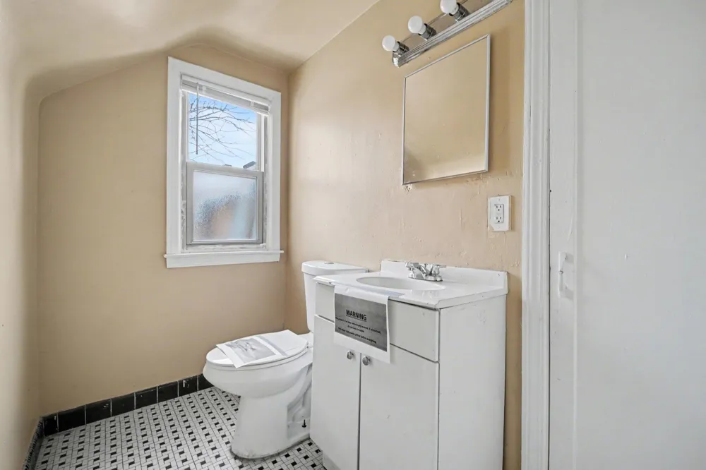 12511 Riad Street Detroit, MI 48224