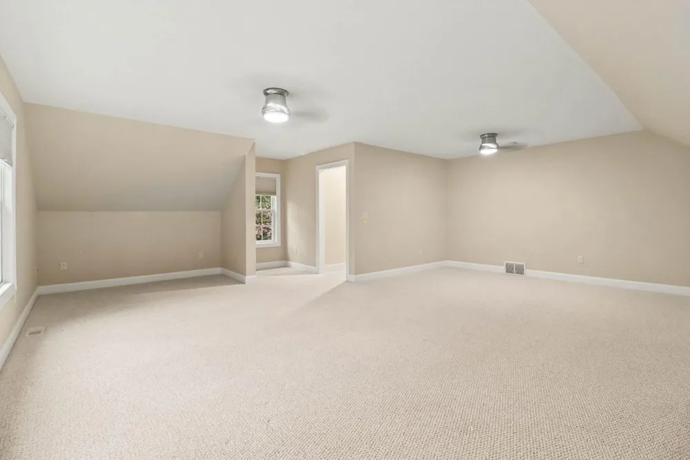 5439 Shawnee Road Pentwater, MI 49449