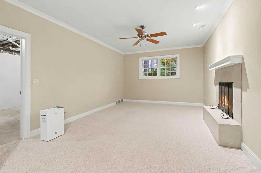 5439 Shawnee Road Pentwater, MI 49449
