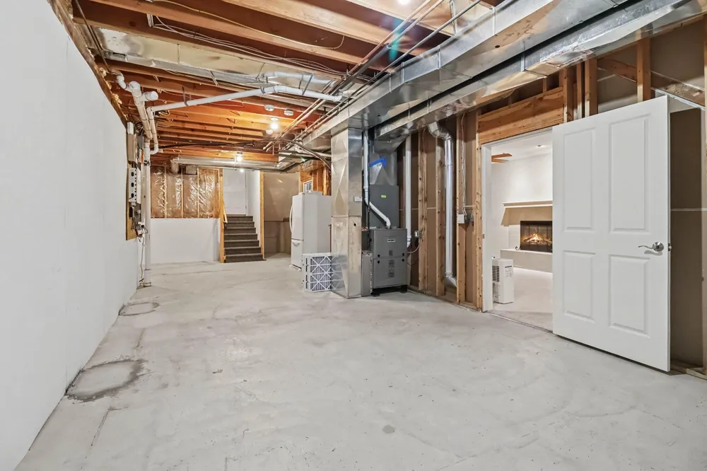 5439 Shawnee Road Pentwater, MI 49449