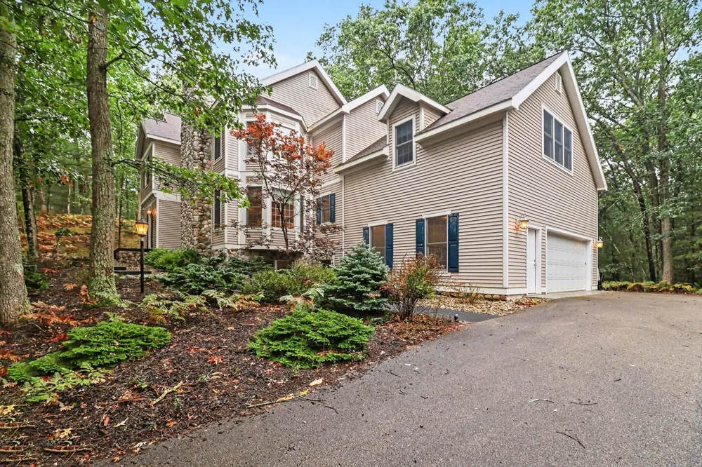 5439 Shawnee Road Pentwater, MI 49449