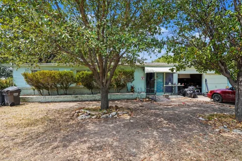 3601 Shawnee Trail