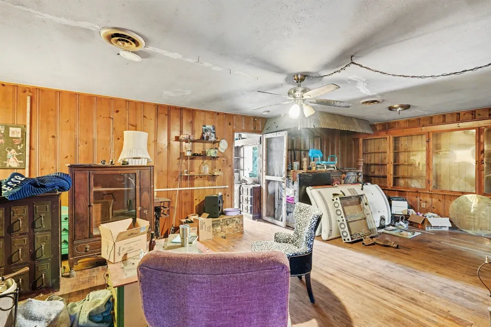 3601 Shawnee Trail Lake Worth, TX 76135