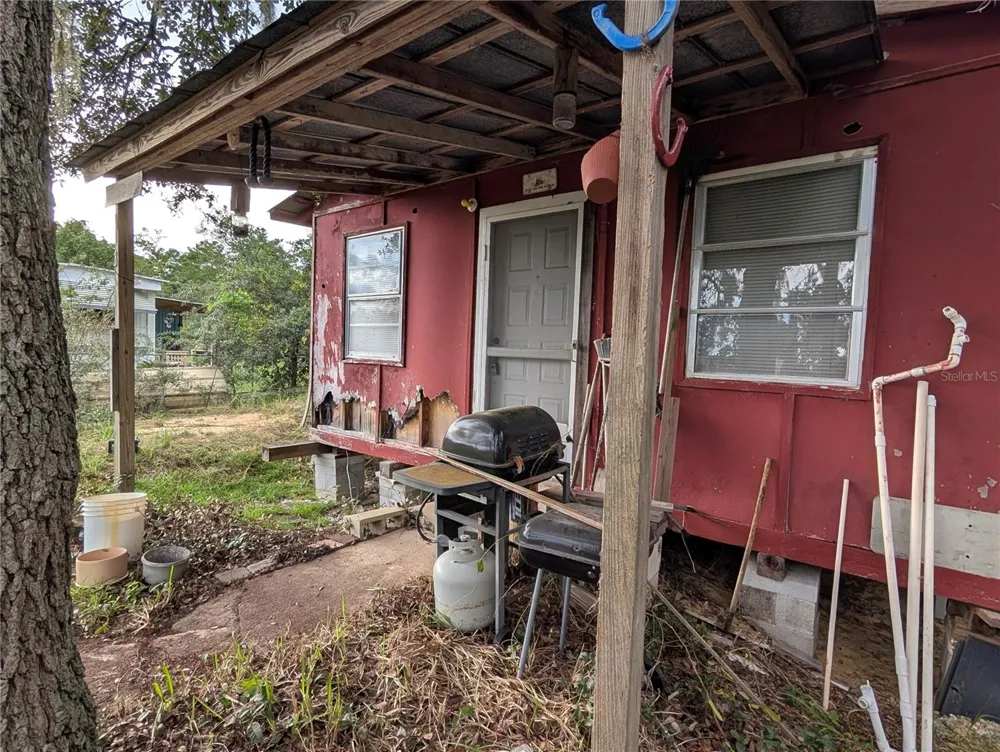 20683 SE 140TH STREET Umatilla, FL 32784