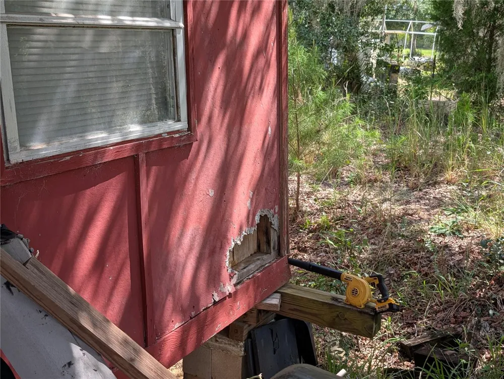 20683 SE 140TH STREET Umatilla, FL 32784
