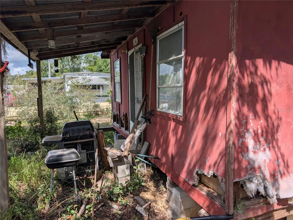 20683 SE 140TH STREET Umatilla, FL 32784