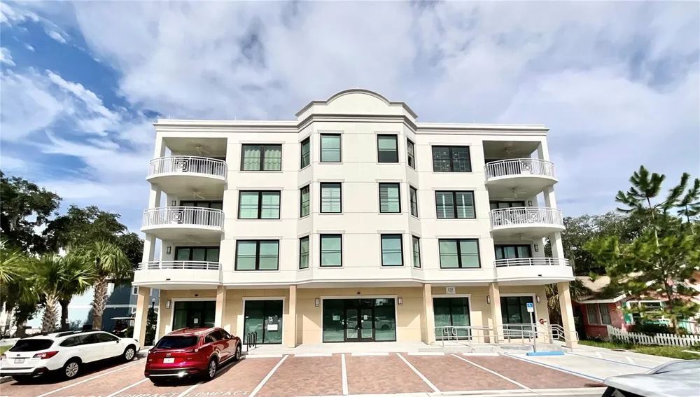 231 2ND STREET S #304 Safety Harbor, FL 34695