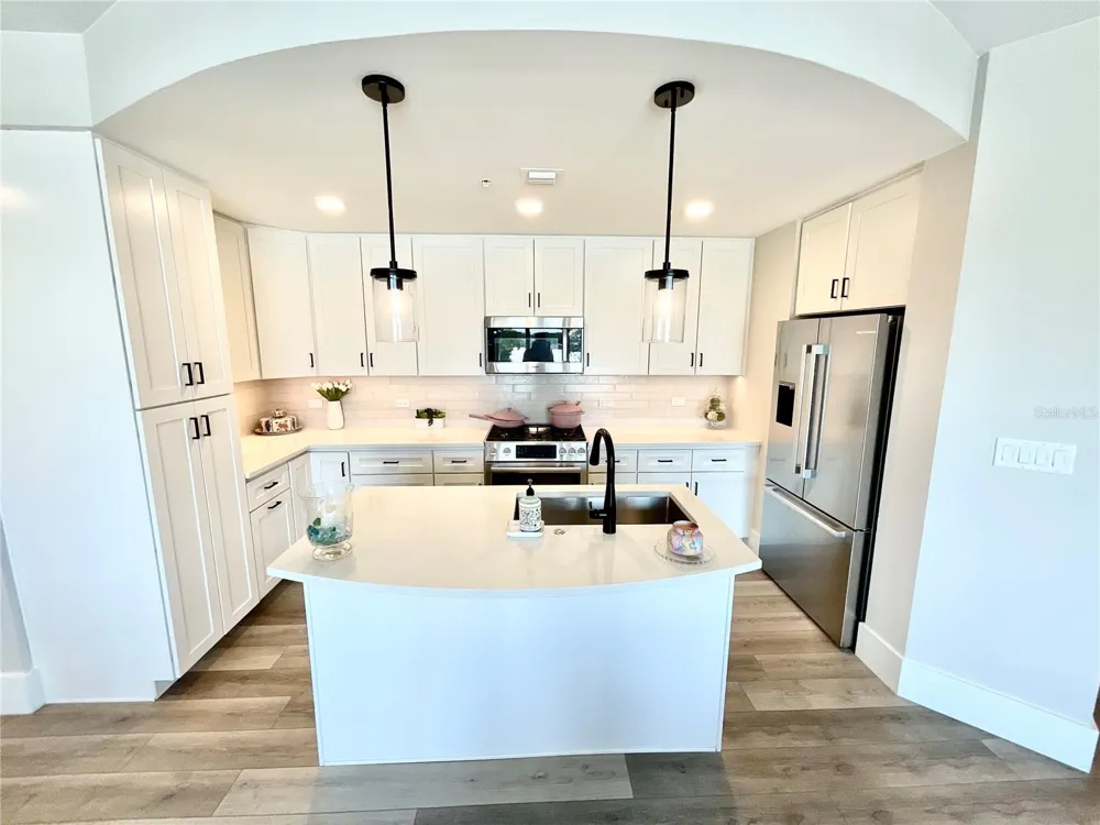 231 2ND STREET S #304 Safety Harbor, FL 34695