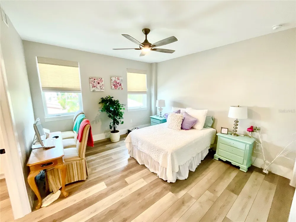 231 2ND STREET S #304 Safety Harbor, FL 34695