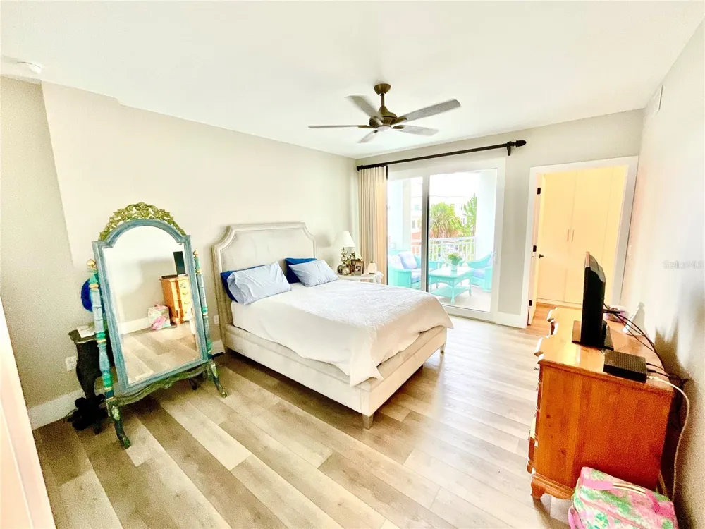 231 2ND STREET S #304 Safety Harbor, FL 34695