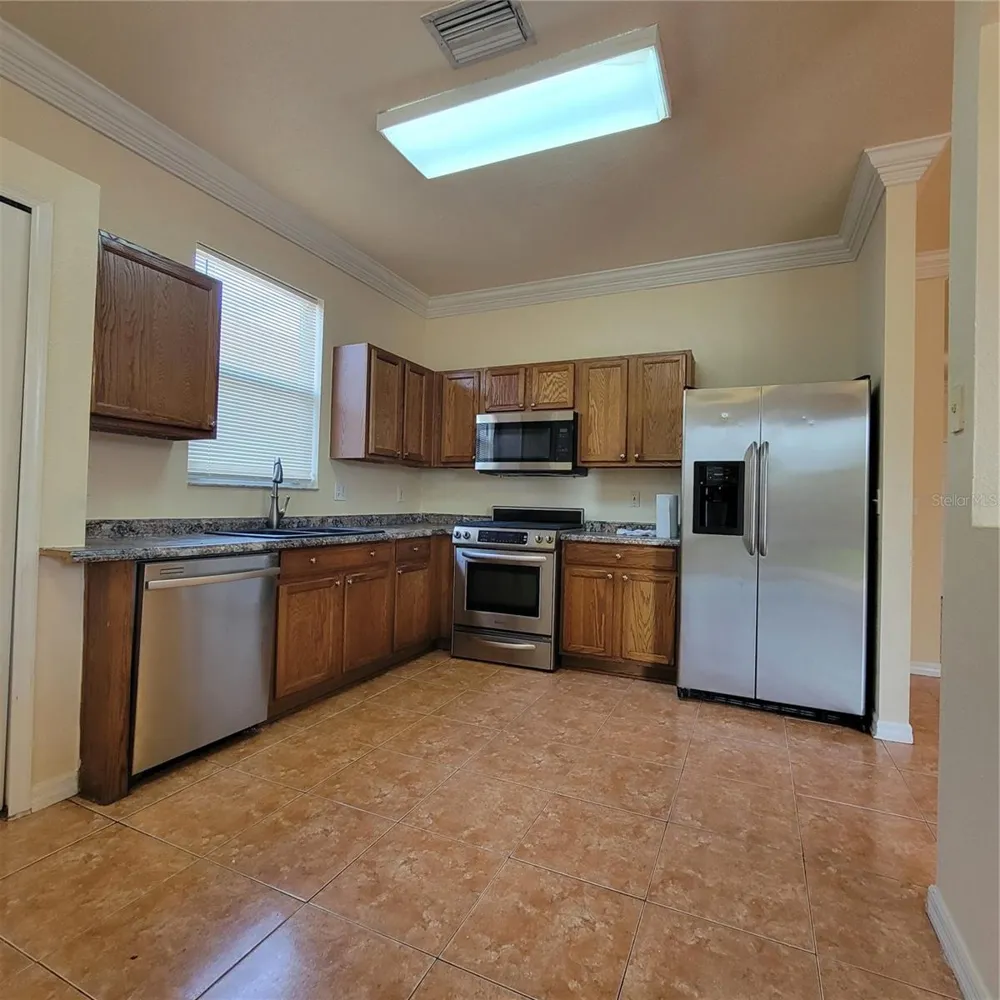 10419 GOLDENBROOK WAY Tampa, FL 33647