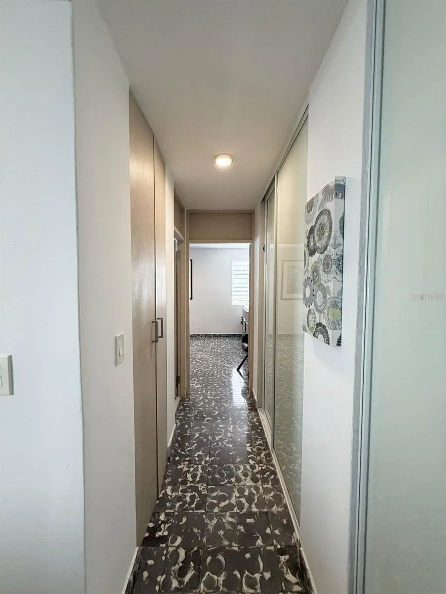 710 AVE FERNANDEZ JUNCOS #6 San Juan, PR 00907