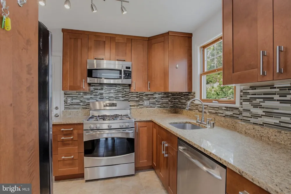 717 MAPLETON ROAD Rockville, MD 20850