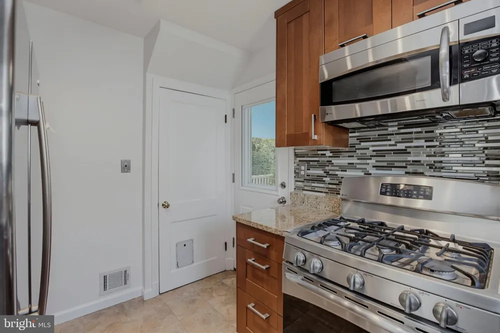 717 MAPLETON ROAD Rockville, MD 20850