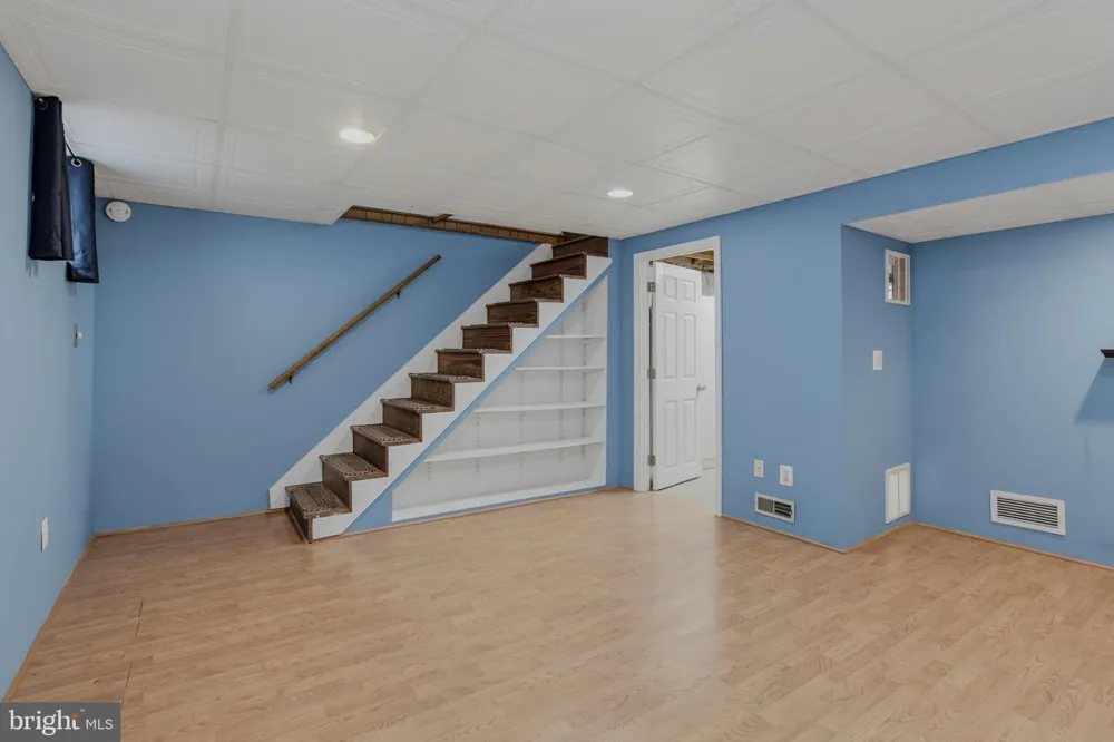 717 MAPLETON ROAD Rockville, MD 20850