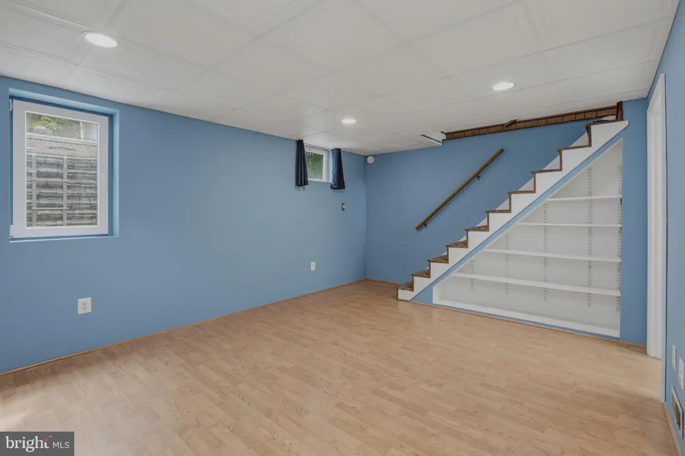 717 MAPLETON ROAD Rockville, MD 20850