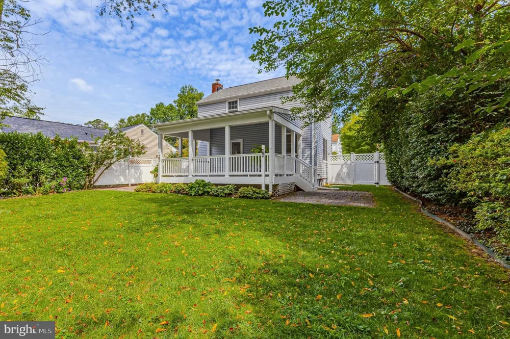 717 MAPLETON ROAD Rockville, MD 20850