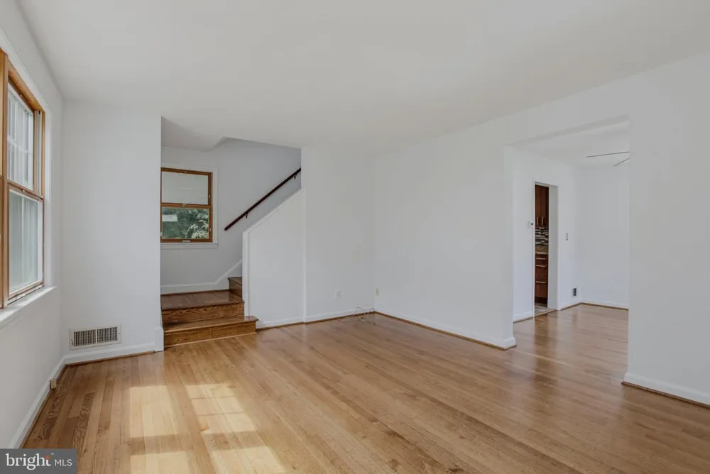 717 MAPLETON ROAD Rockville, MD 20850