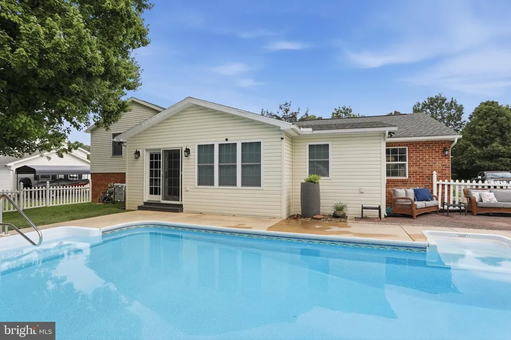 130 GEISER WAY Smithsburg, MD 21783