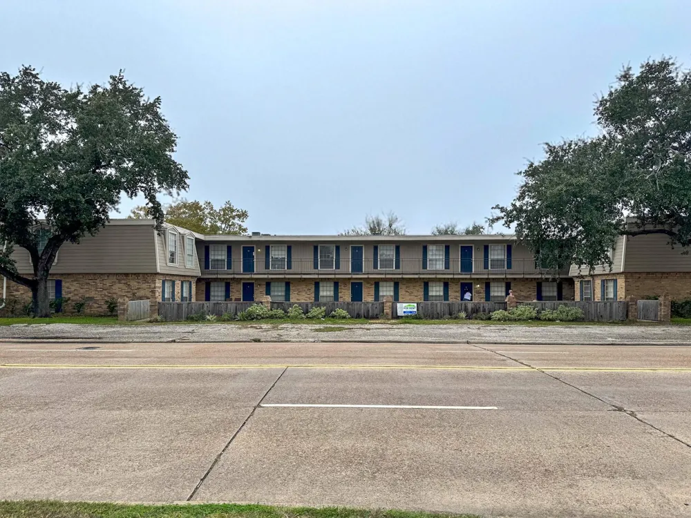 2102 5th Avenue #7 Texas City, TX 77590