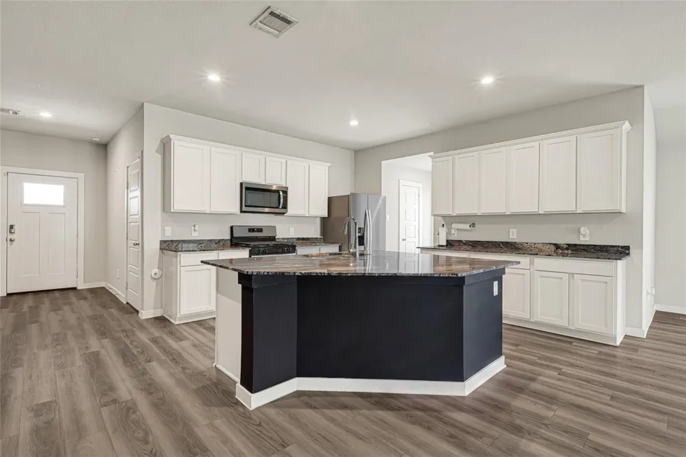 230 Alder Loop Anahuac, TX 77514