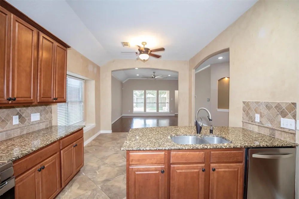 2747 Villa Bella Court League City, TX 77573