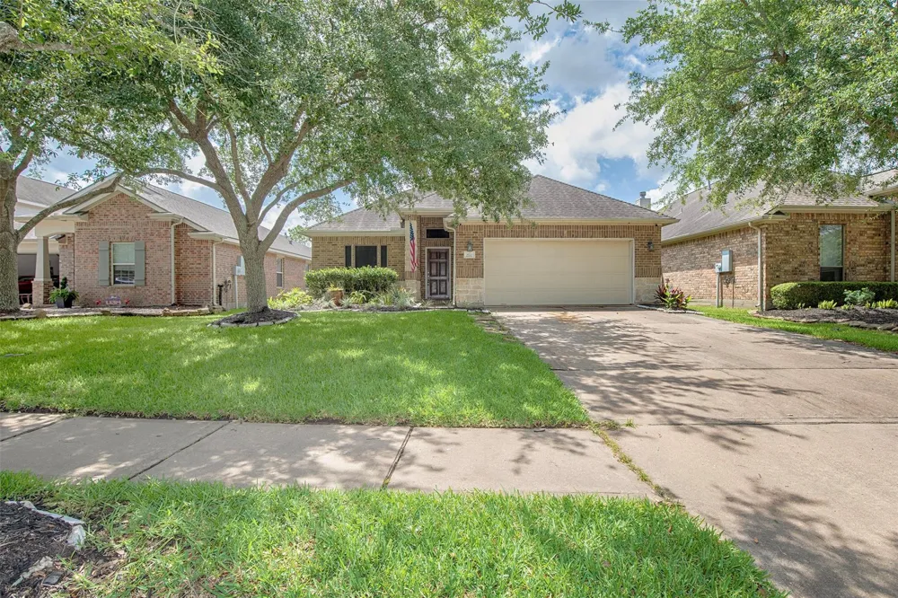 2747 Villa Bella Court League City, TX 77573