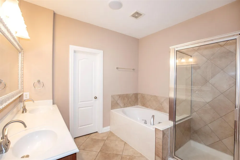 2747 Villa Bella Court League City, TX 77573