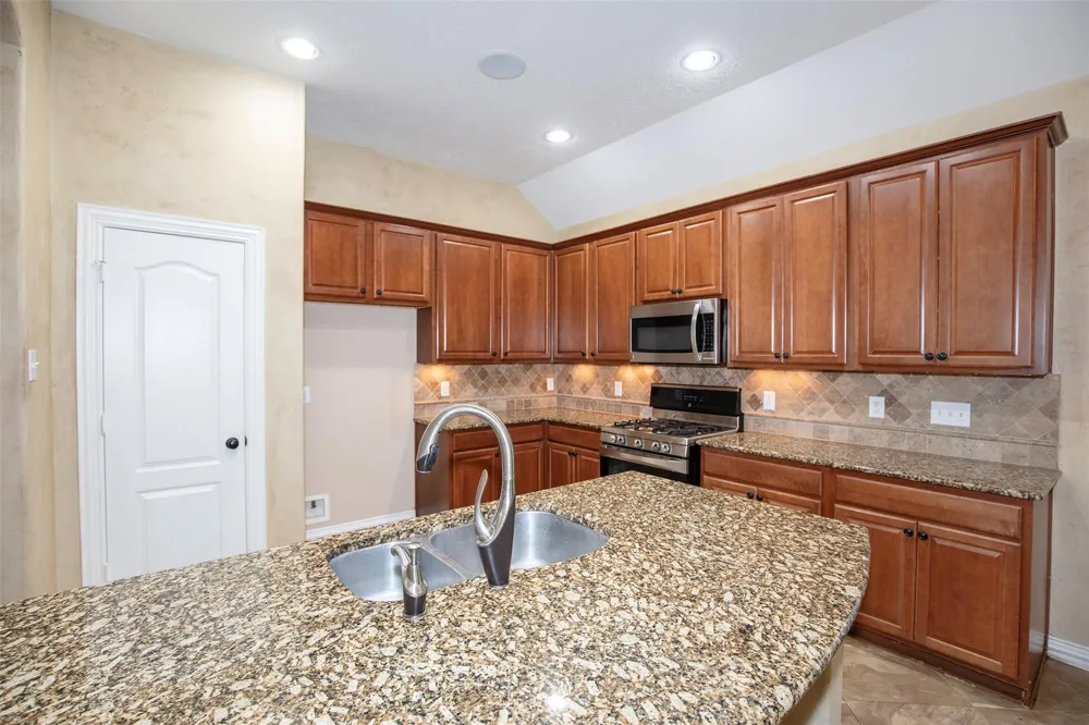 2747 Villa Bella Court League City, TX 77573