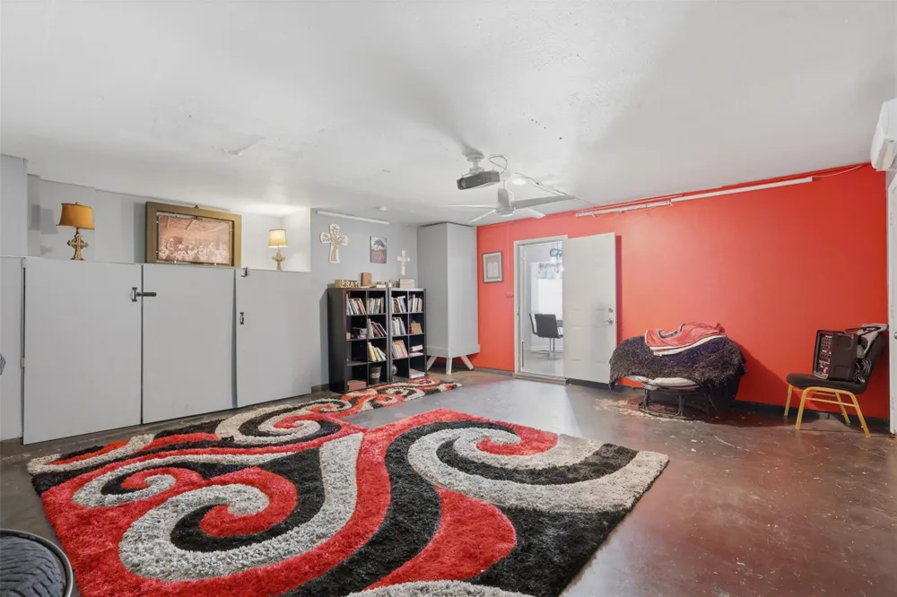 4124 Gallant Fox Drive Pasadena, TX 77503
