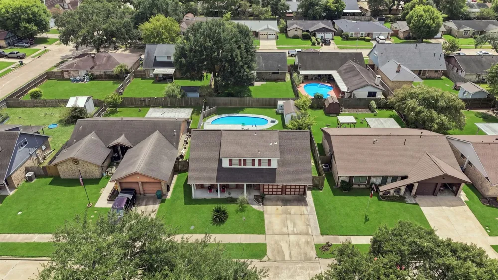 4124 Gallant Fox Drive Pasadena, TX 77503
