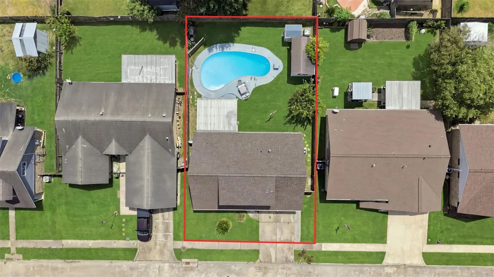 4124 Gallant Fox Drive Pasadena, TX 77503