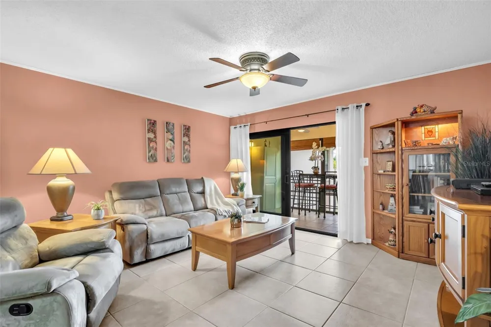 2700 NEBRASKA AVENUE #5-205 Palm Harbor, FL 34684