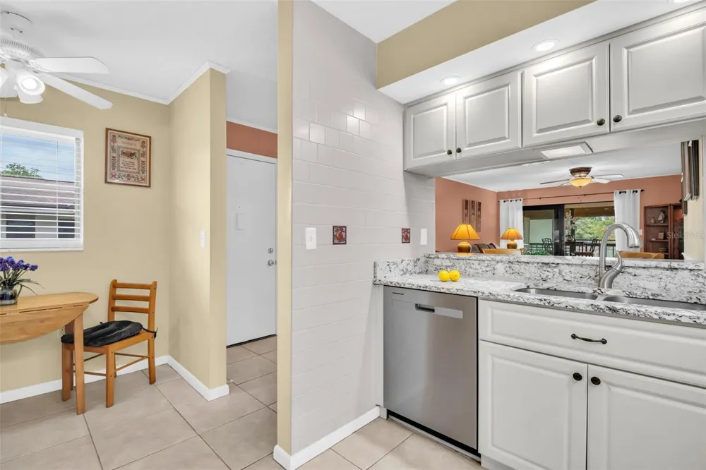 2700 NEBRASKA AVENUE #5-205 Palm Harbor, FL 34684