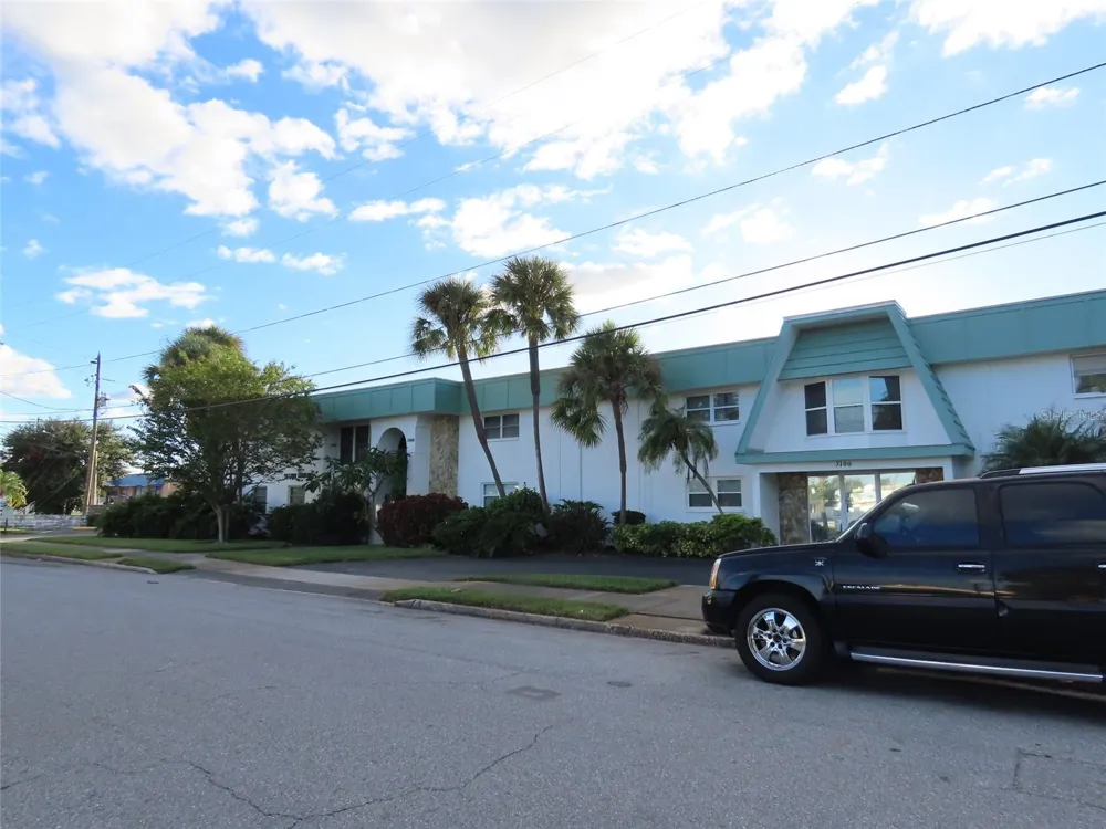 3100 HARTFORD STREET #129 St Petersburg, FL 33713