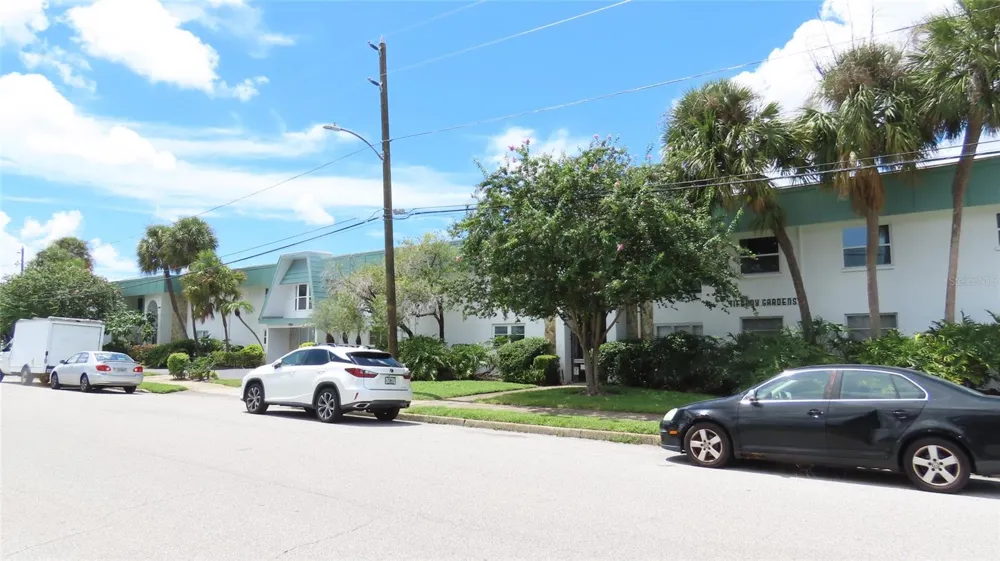 3100 HARTFORD STREET #129 St Petersburg, FL 33713