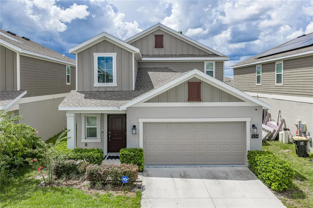 934 JACKSON AVENUE Davenport, FL 33837