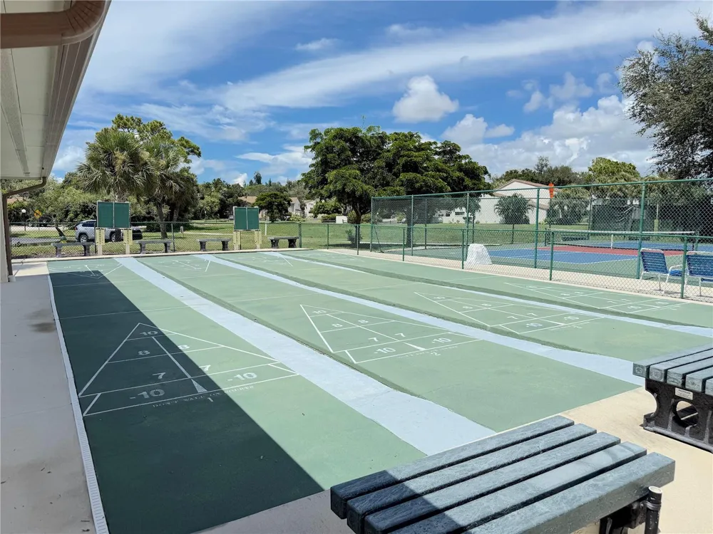 626 BIRD BAY DRIVE S #110 Venice, FL 34285