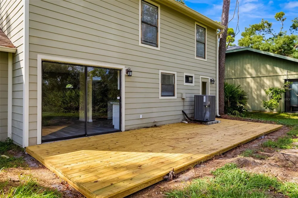 2004 WOOD HOLLOW PLACE Sarasota, FL 34235