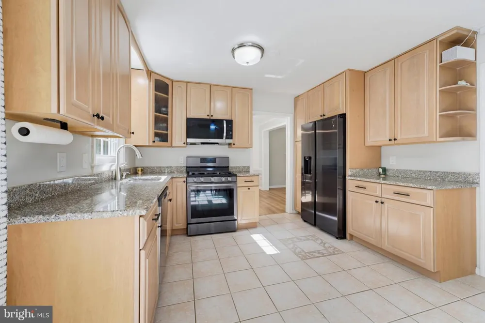 8109 OVERTON COURT Springfield, VA 22153