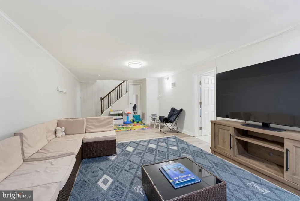 8109 OVERTON COURT Springfield, VA 22153