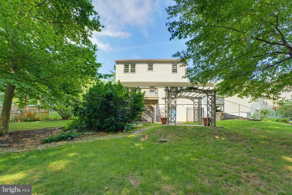 8109 OVERTON COURT Springfield, VA 22153