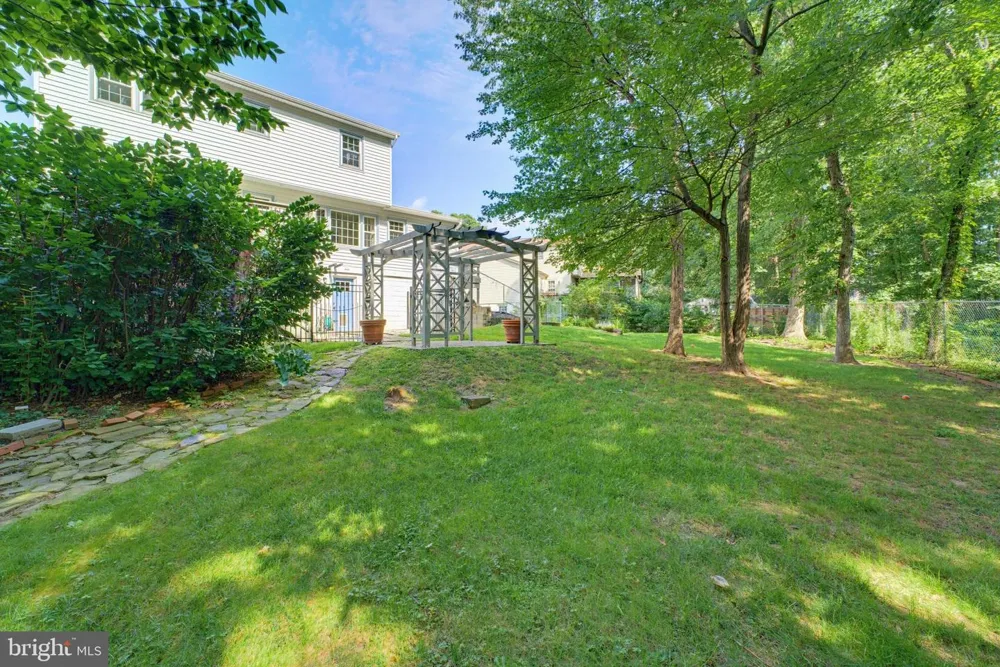 8109 OVERTON COURT Springfield, VA 22153