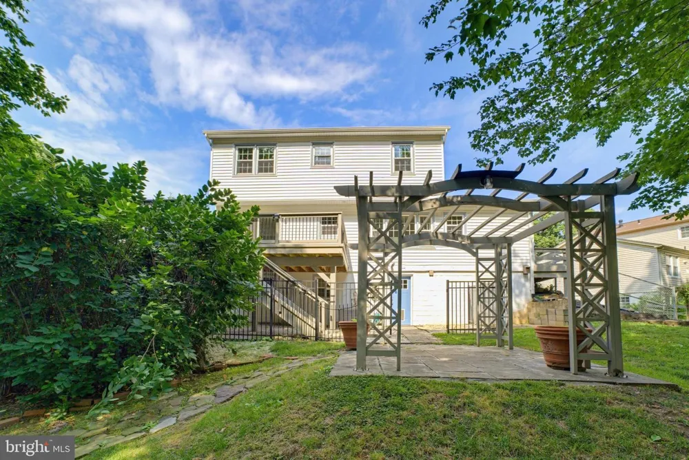 8109 OVERTON COURT Springfield, VA 22153