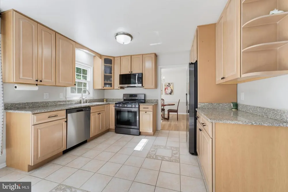 8109 OVERTON COURT Springfield, VA 22153